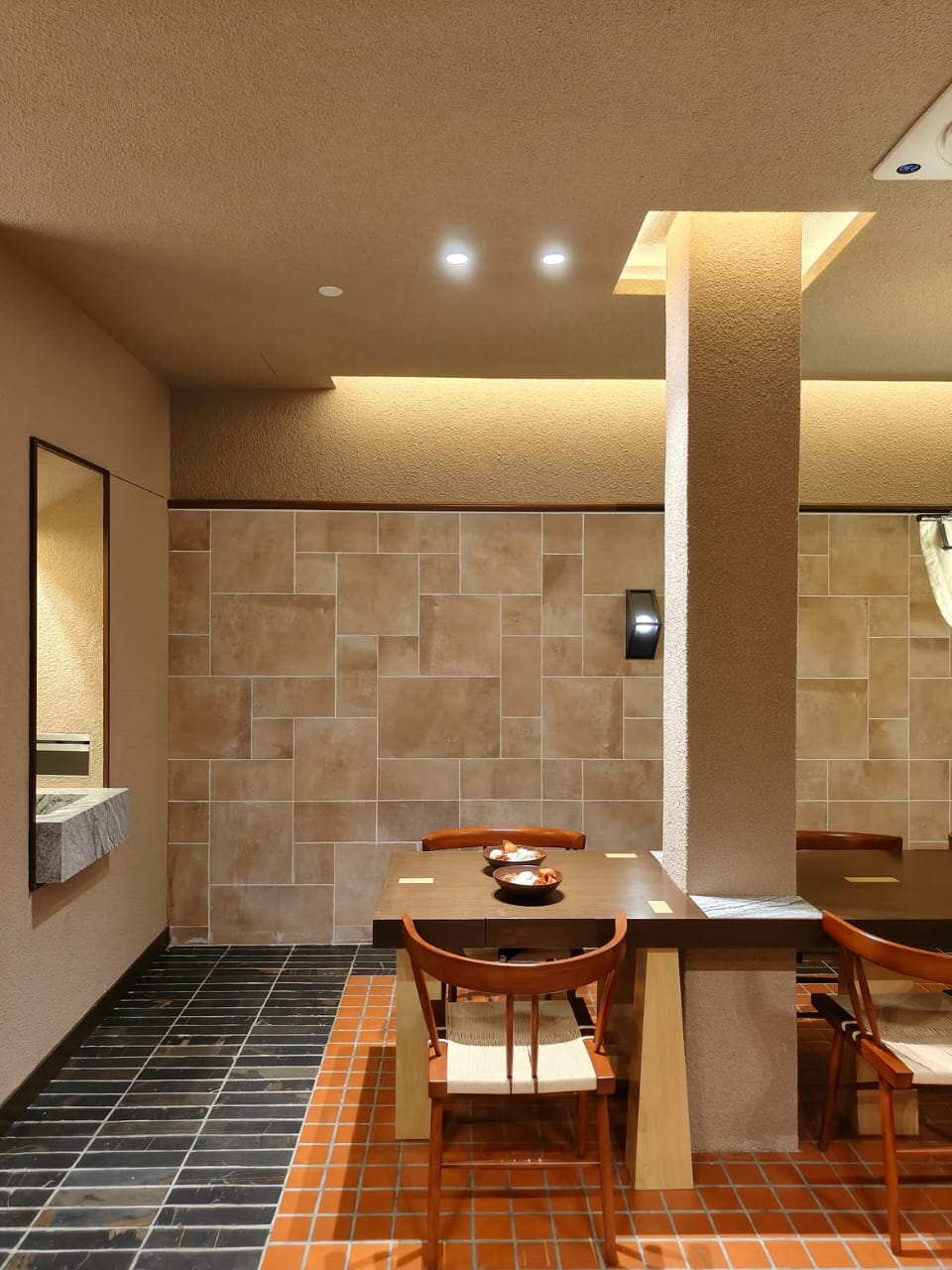 Junghee The Campus dining interior by Synergy Dreamcraft